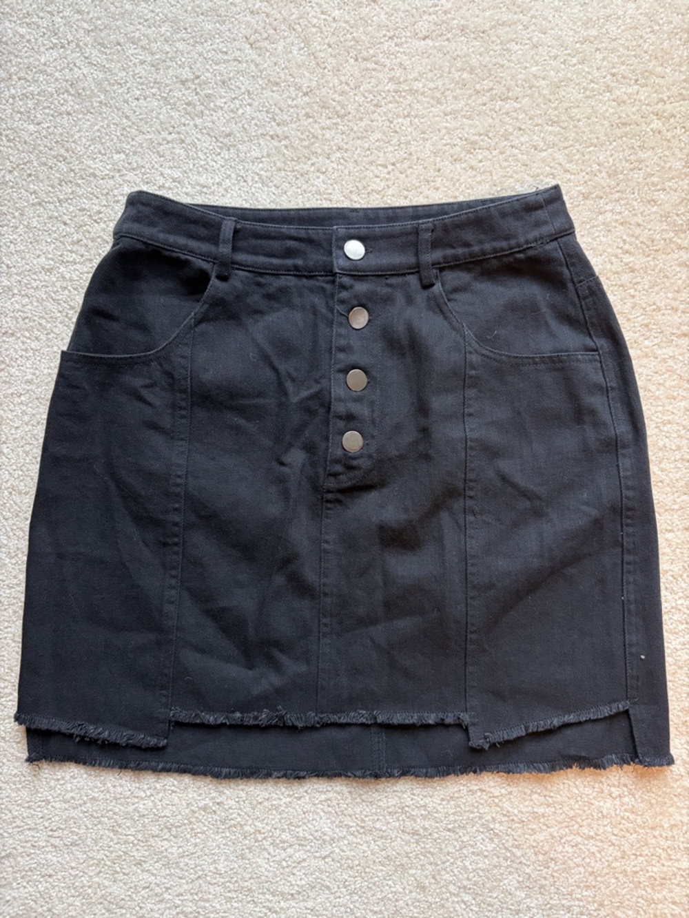 entro Black Button-Front Mini Skirt
